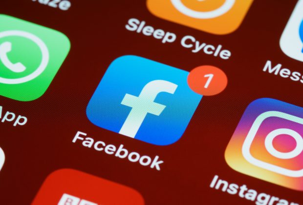 Jak usunąć konto na Facebooku Poradnik kasowania profilu FB